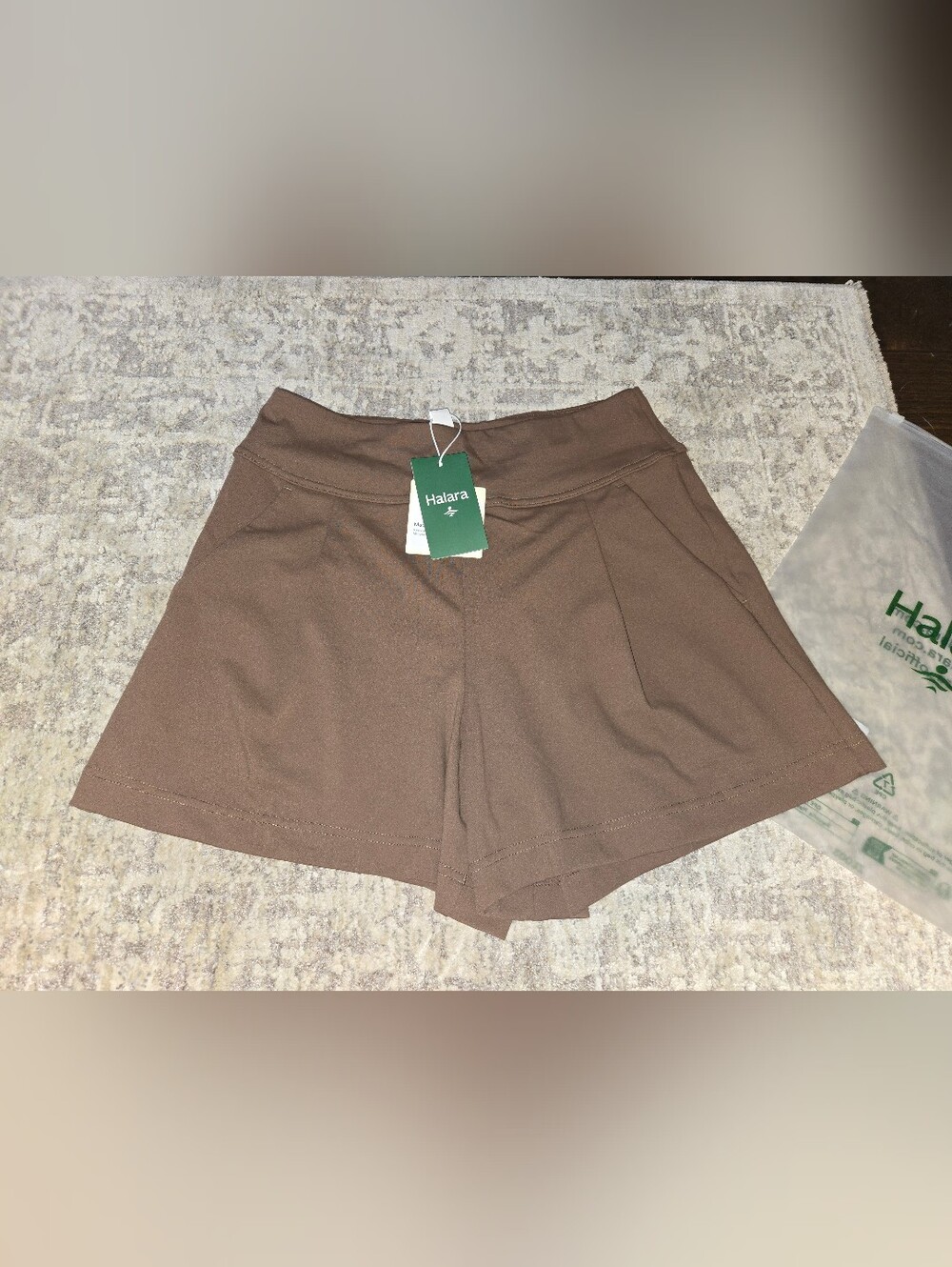 HALARA Womens Brown Shorts With Pockets Size M